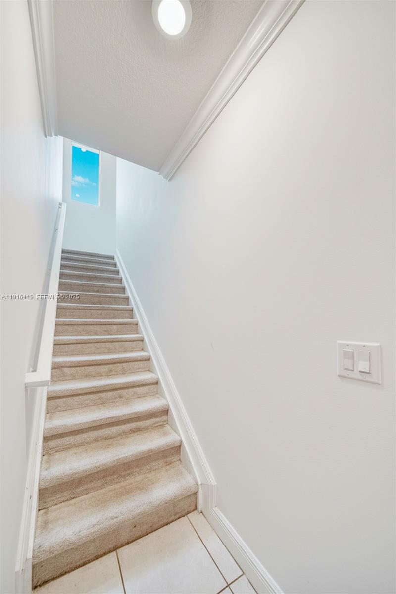 4147 Rosa Drive Deerfield Beach, FL 33064 - Photo 22 of 40 a view of entryway