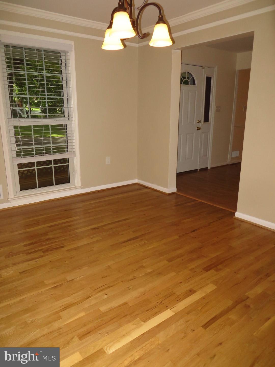 12517 Arbor View Terrace Silver Spring, MD 20902 - Photo 10 of 30 Dining Room