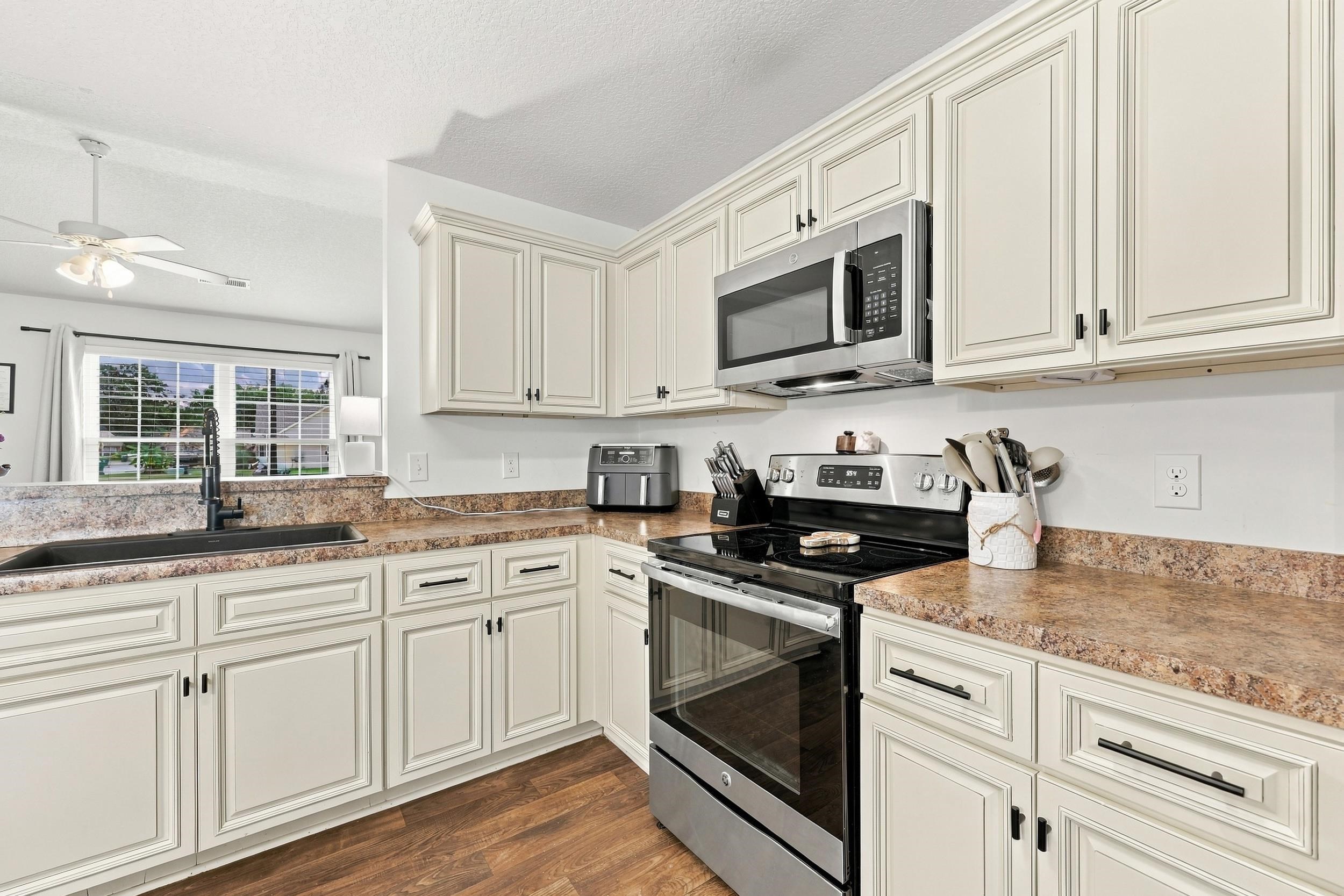 152 Maggie Way Myrtle Beach, SC 29588 - Photo 12 of 48 Gallery Image 12