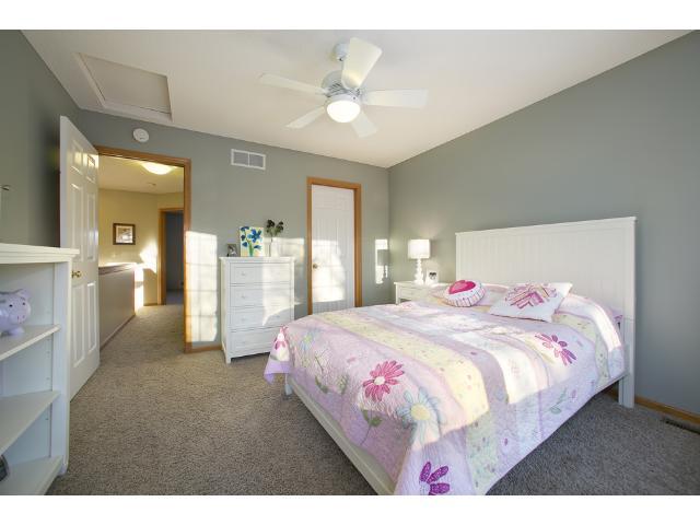 9088 Briarglen Road Eden Prairie, MN 55347 - Photo 13 of 18