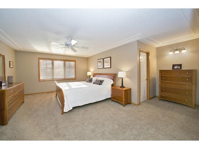 9088 Briarglen Road Eden Prairie, MN 55347 - Photo 10 of 18