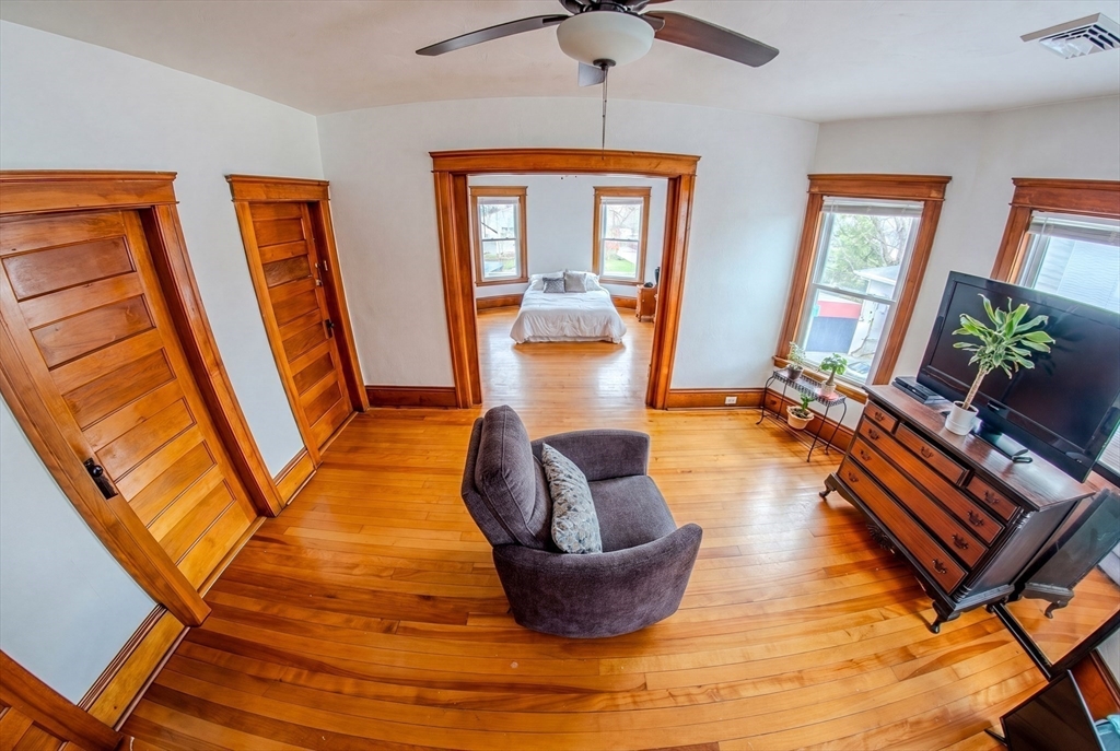 49 Granite Street Worcester, MA 01604 - Photo 3 of 19
