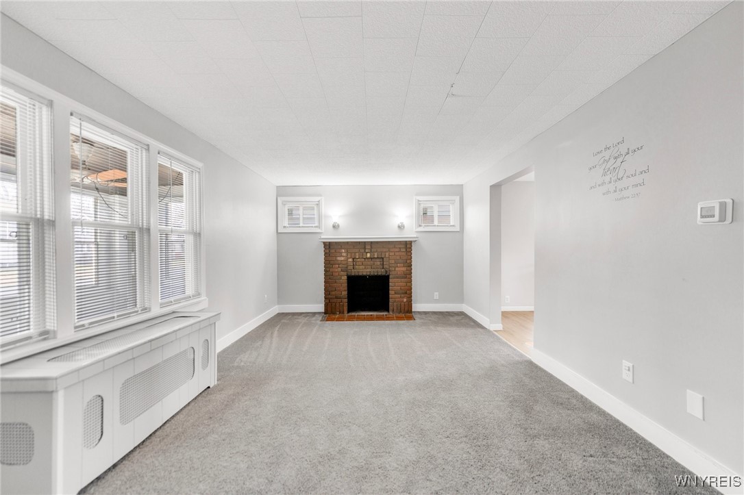 159 68th Street Niagara Falls, NY 14304 - Photo 26 of 44 Livingroom