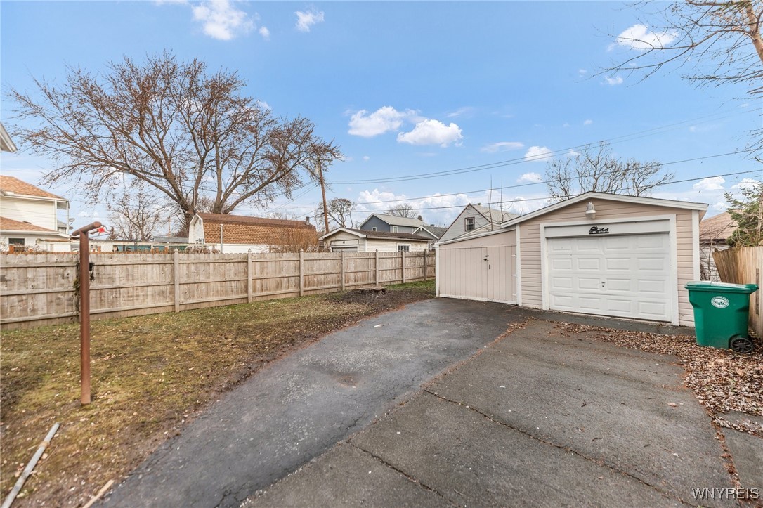 159 68th Street Niagara Falls, NY 14304 - Photo 42 of 44