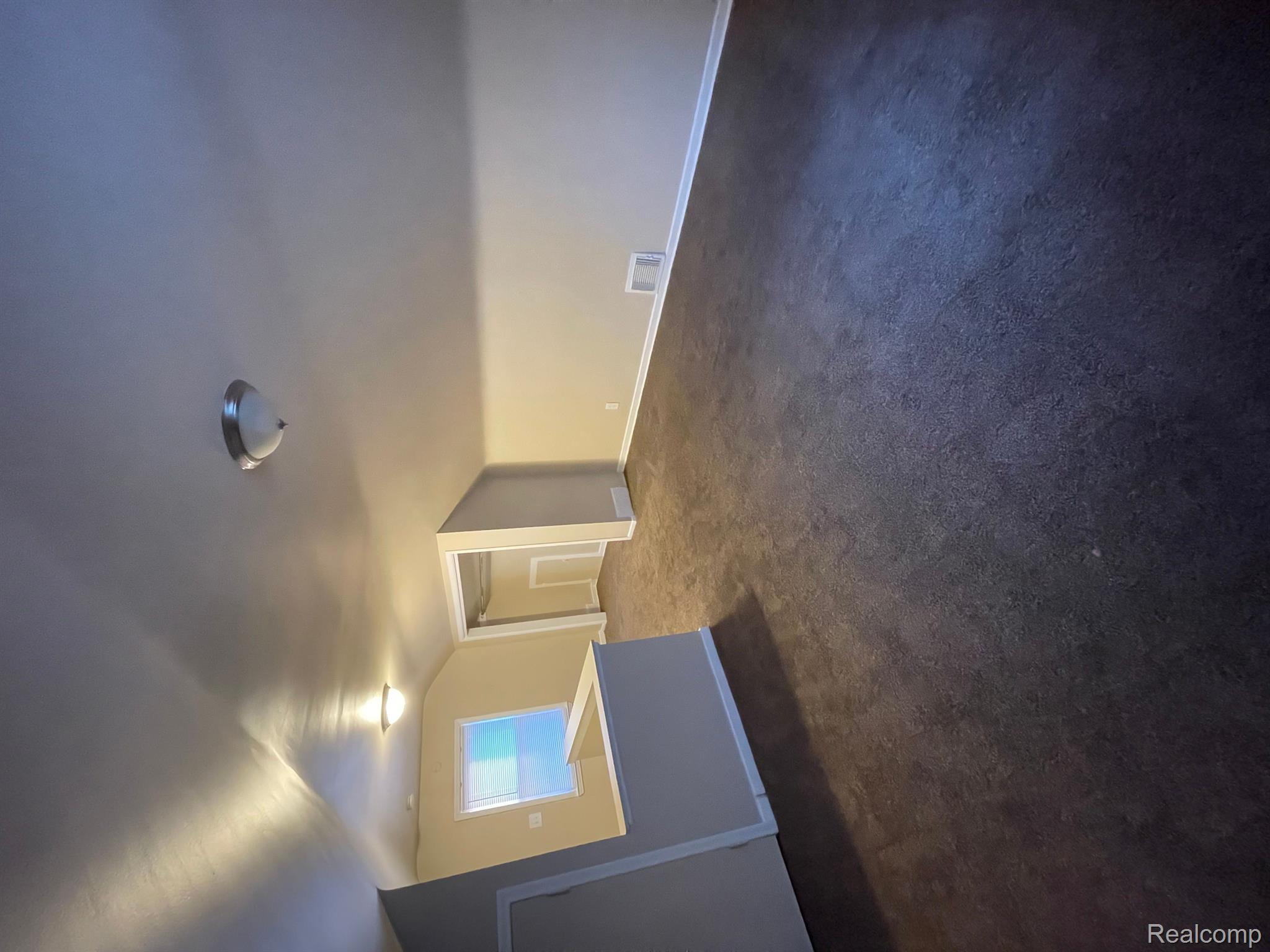 7618 Fielding Street Detroit, MI 48228 - Photo 5 of 18 Gallery Image 5