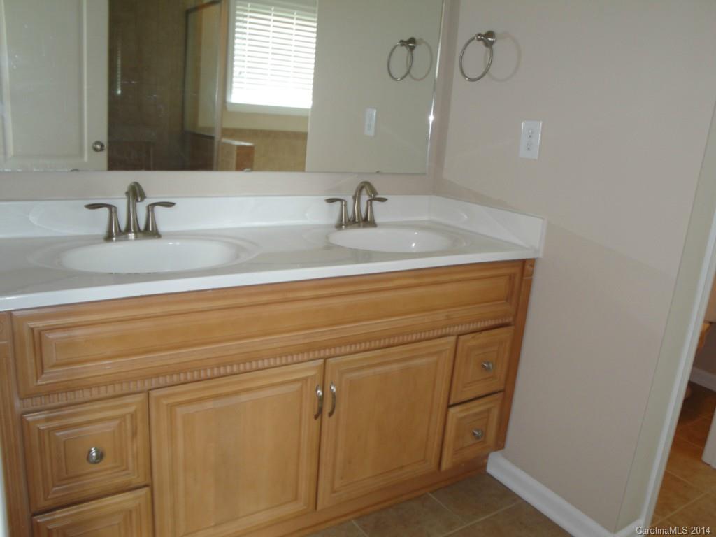 8426 Lustre Road Charlotte, NC 28215 - Photo 22 of 24 Gallery Image 22