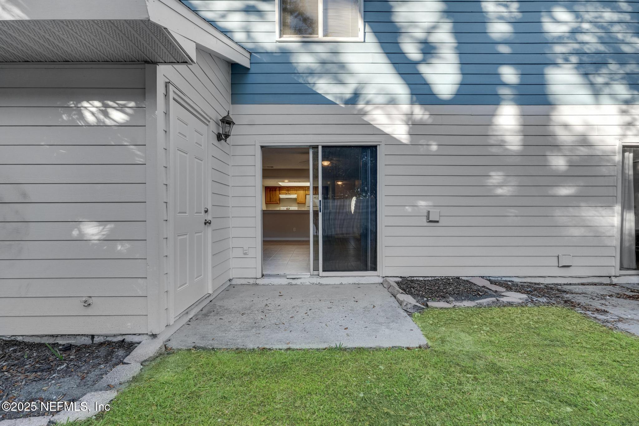 791 Assisi Lane, Unit 1104 Jacksonville, FL 32233 - Photo 35 of 37 Back Porch