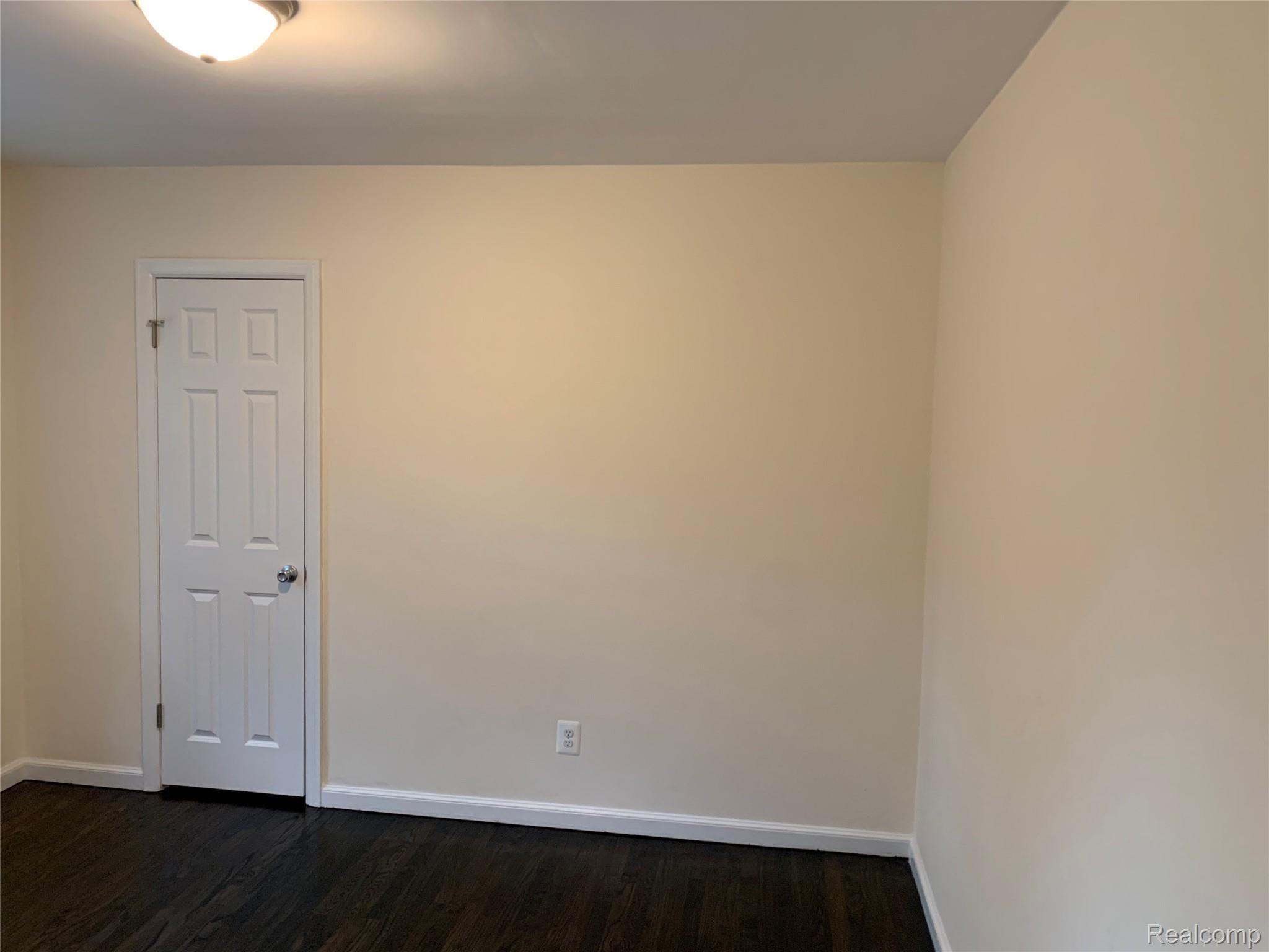 4859 Crooked Lake Road Howell, MI 48843 - Photo 37 of 90 All new 6 panel doors in every room