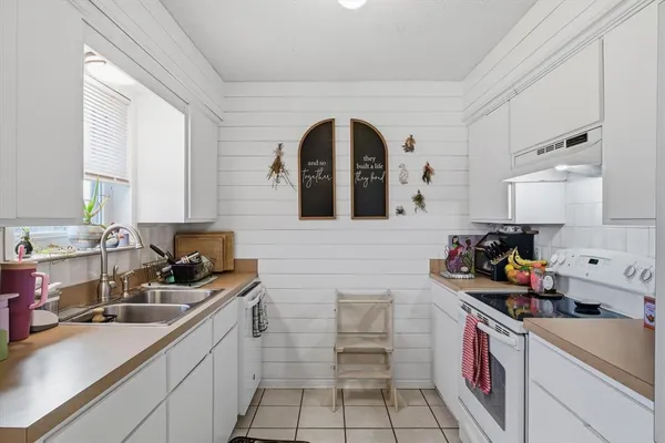 $229,900 | 1035 Houston Street, Wills Point, TX 75169
