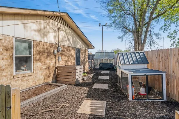 $229,900 | 1035 Houston Street, Wills Point, TX 75169