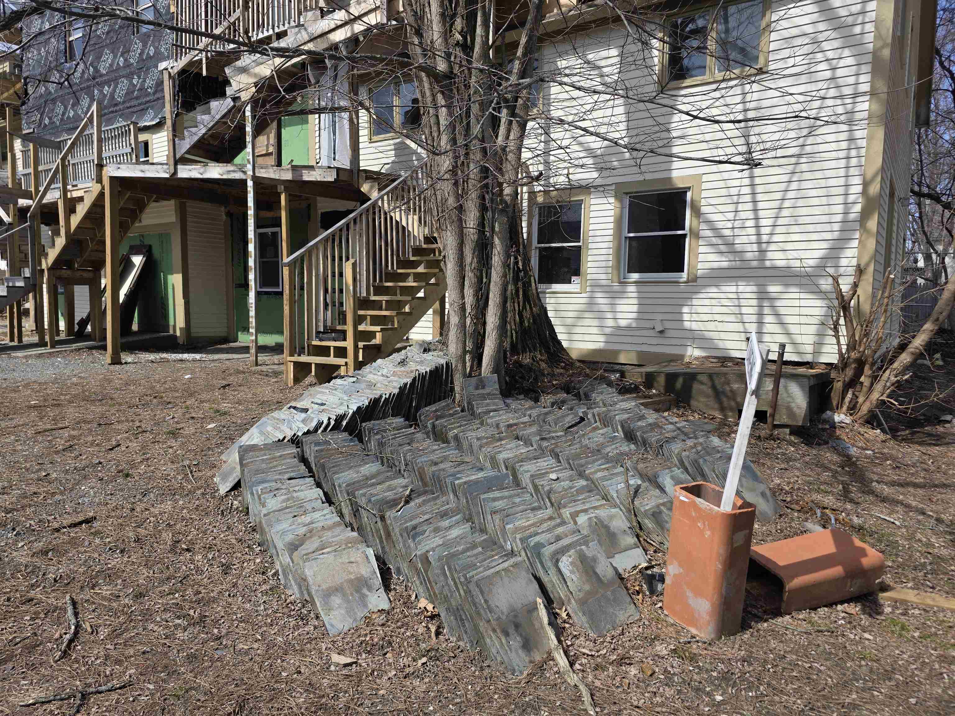 33 Oak Street Brattleboro, VT 05301 - Photo 13 of 24
