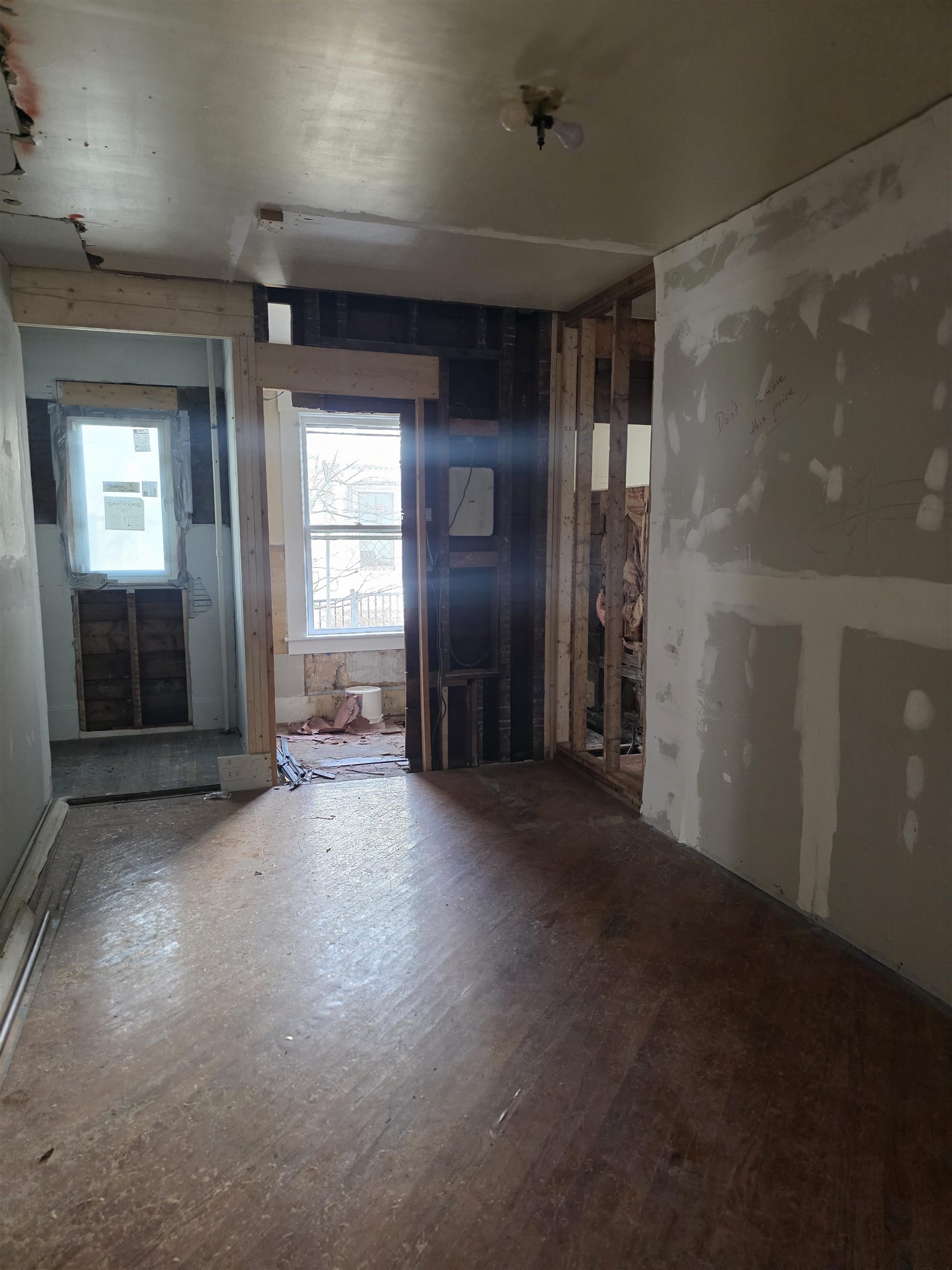 33 Oak Street Brattleboro, VT 05301 - Photo 9 of 24