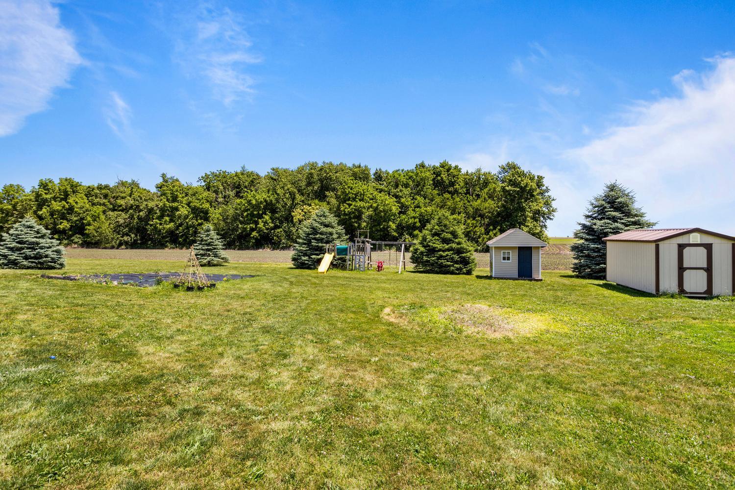 309 South High Street Fairmount, IL 61841 - Photo 7 of 27