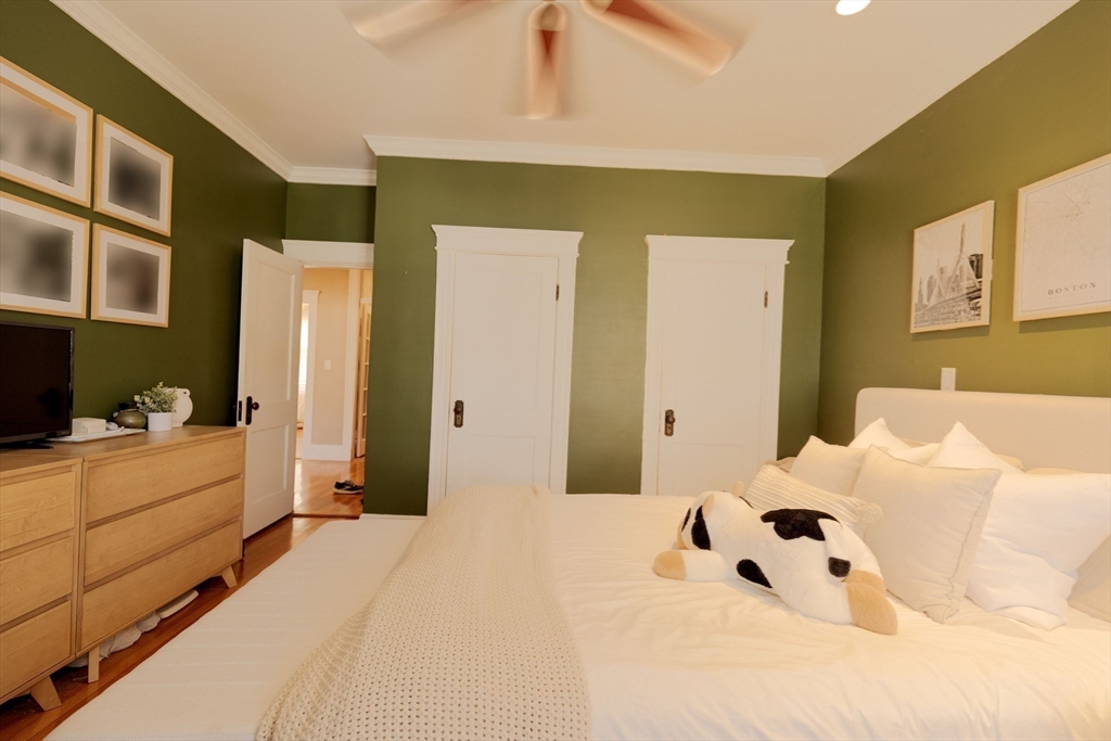 80 Browne Street, Unit 2 Brookline, MA 02446 - Photo 12 of 36