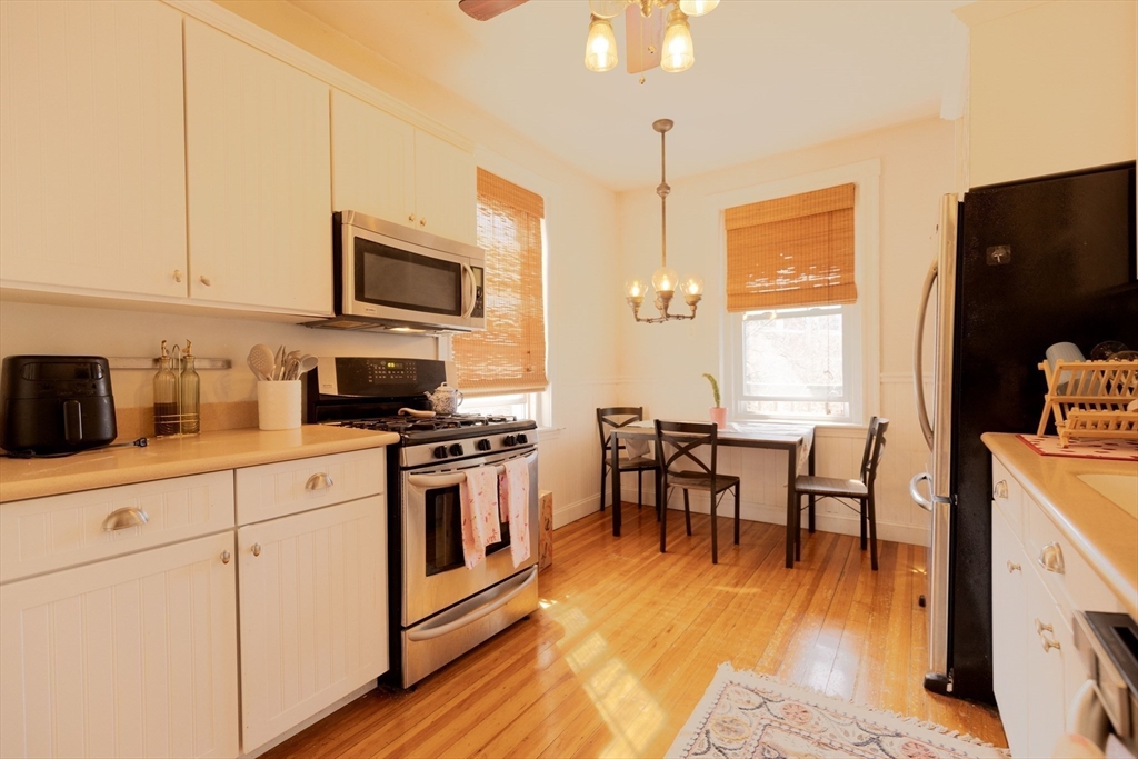 80 Browne Street, Unit 2 Brookline, MA 02446 - Photo 20 of 36