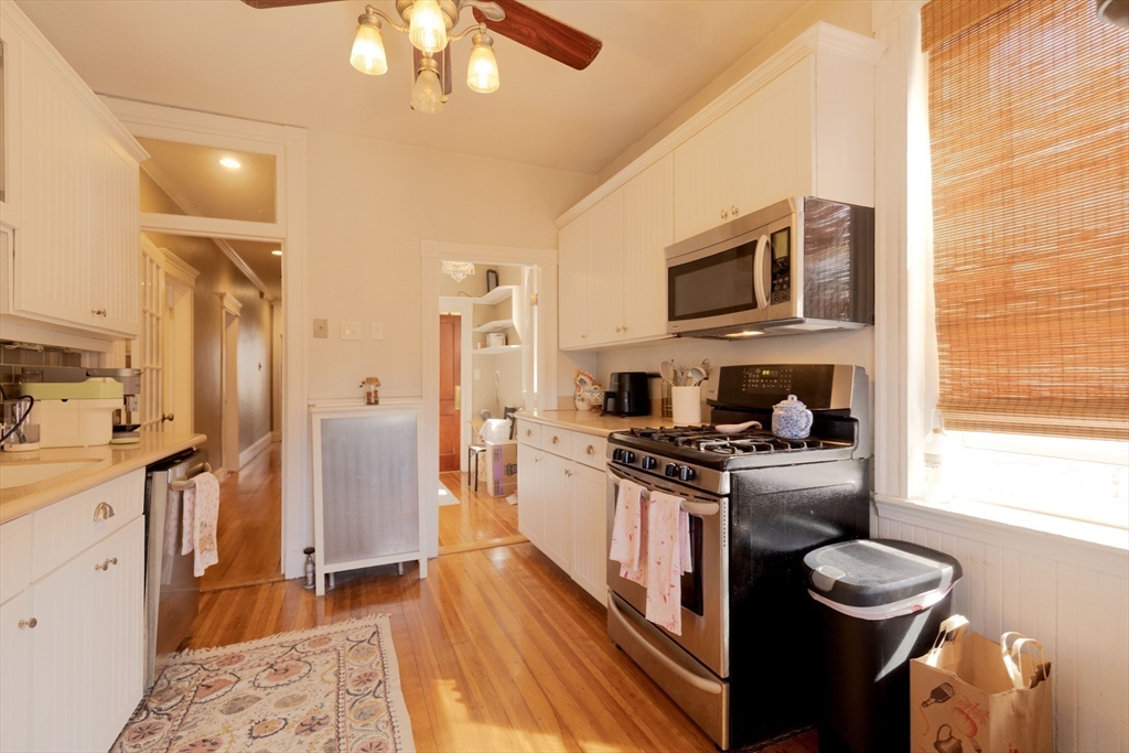 80 Browne Street, Unit 2 Brookline, MA 02446 - Photo 22 of 36