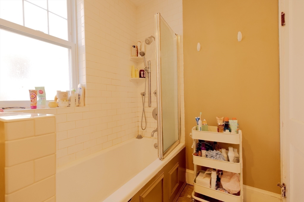 80 Browne Street, Unit 2 Brookline, MA 02446 - Photo 26 of 36