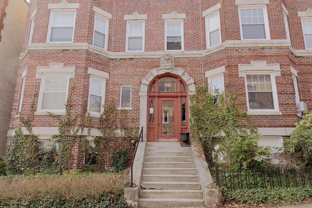 80 Browne Street, Unit 2 Brookline, MA 02446 - Photo 3 of 36