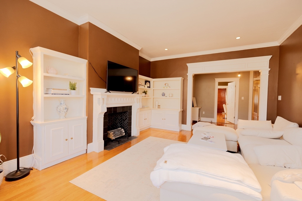 80 Browne Street, Unit 2 Brookline, MA 02446 - Photo 8 of 36