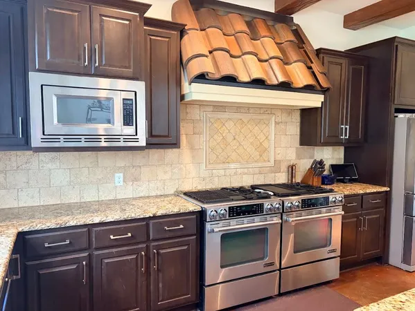 $6,900 | 1603 Las Entradas Drive, Spicewood, TX 78669
