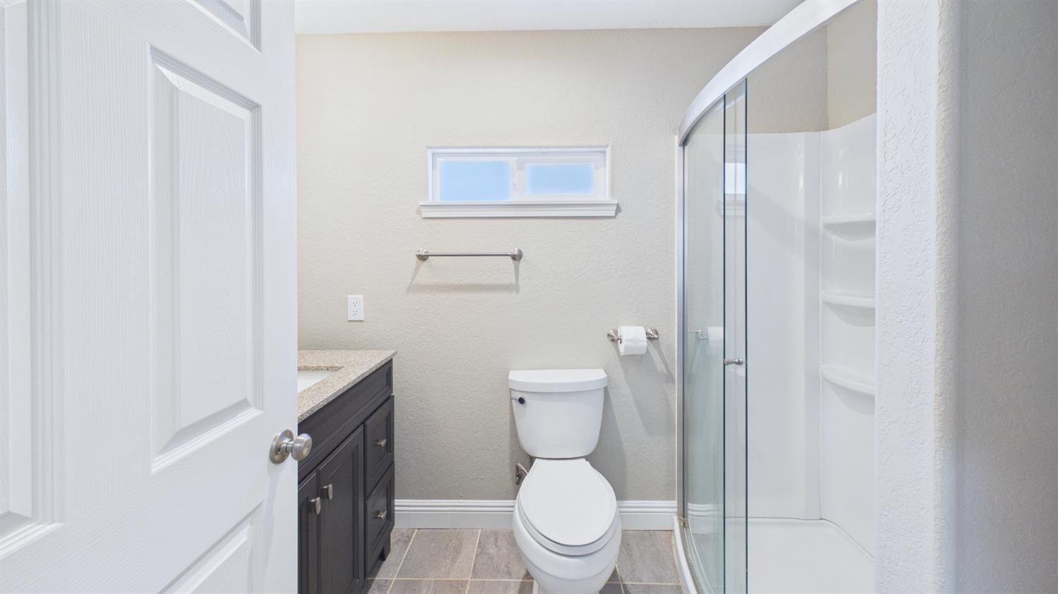 22499 Vilas Road Sonora, CA 95370 - Photo 57 of 78 ADU Primary Bath