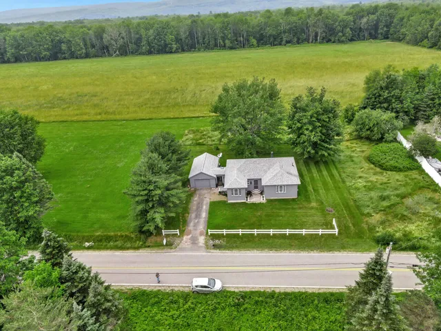 $399,000 | 135 P Ridge Road, Readfield, ME 04355