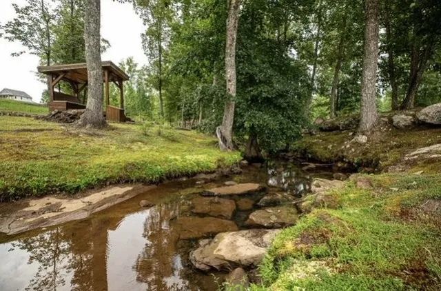 $100,000 | 260 Cherokee Path, Jasper, TN 37347