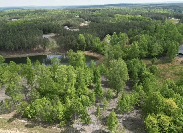 $100,000 | 260 Cherokee Path, Jasper, TN 37347