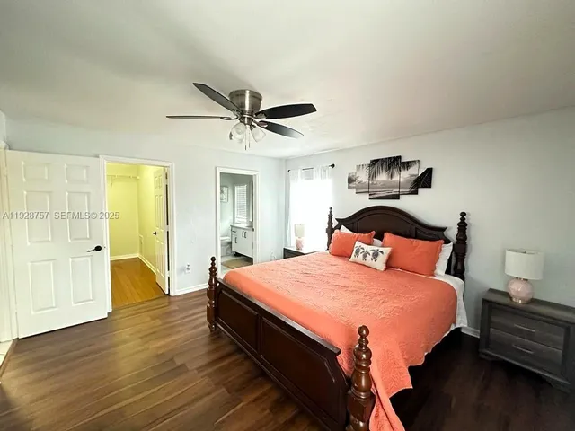 $2,400 | 720 2nd Place Southwest, Vero Beach, FL 32962