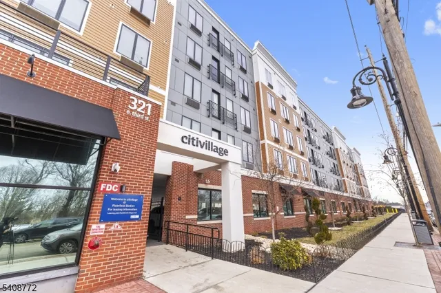 $1,850 | 321 East 3rd Street, Unit 525, Plainfield, NJ 07060