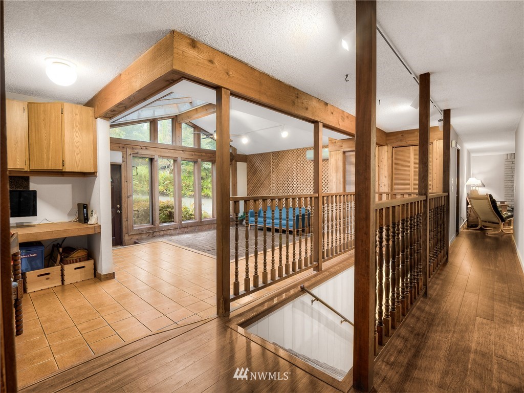2206 Rimrock Court Southwest Olympia, WA 98512 - Photo 2 of 35 Gallery Image 2