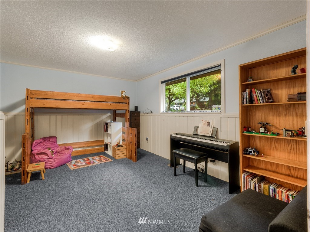 2206 Rimrock Court Southwest Olympia, WA 98512 - Photo 11 of 35 Gallery Image 11