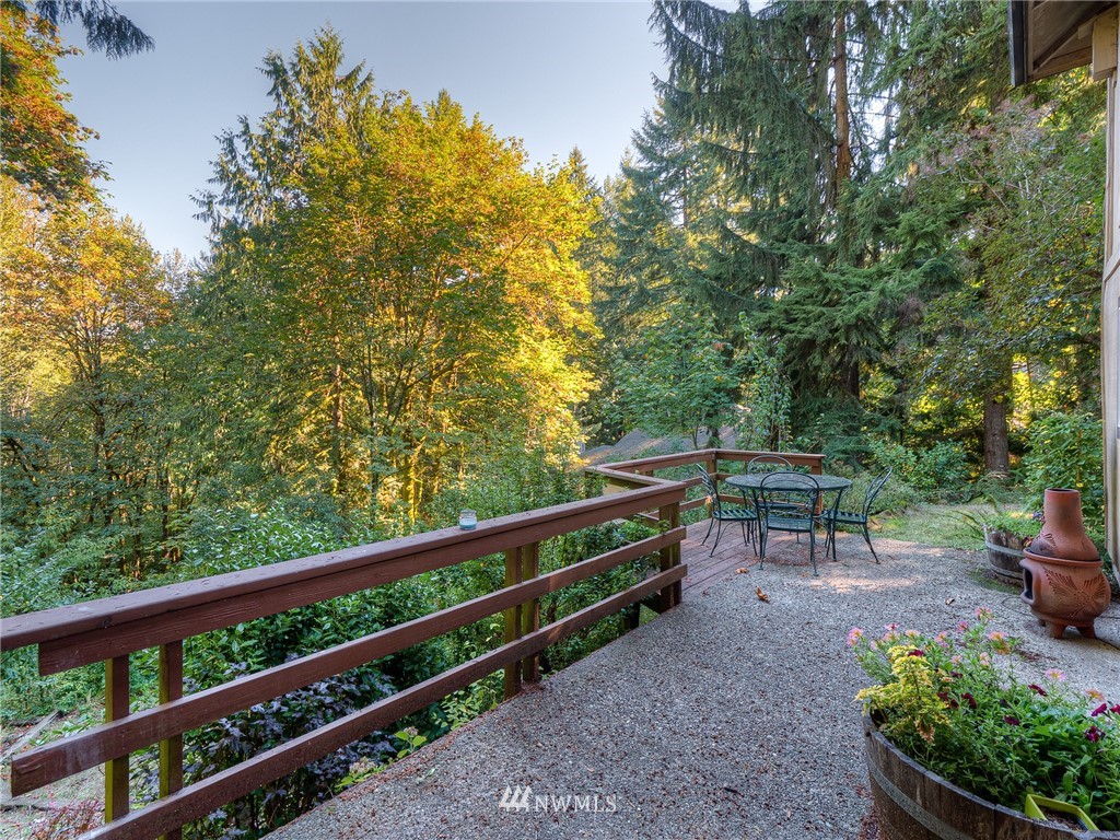 2206 Rimrock Court Southwest Olympia, WA 98512 - Photo 15 of 35 Gallery Image 15