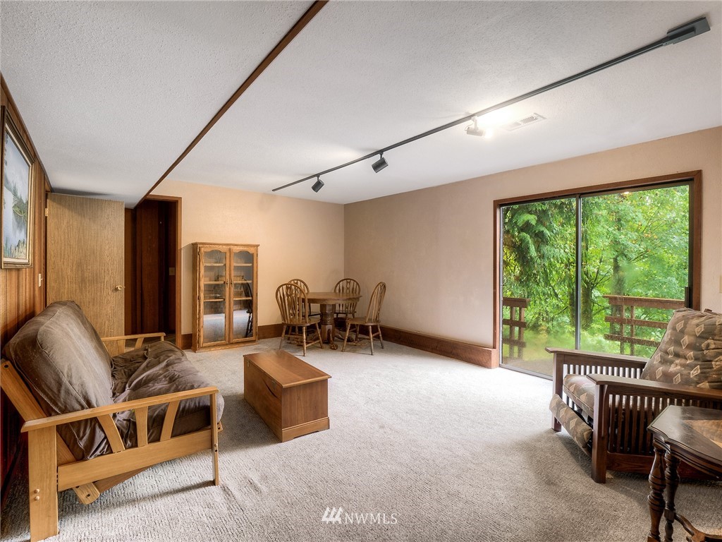 2206 Rimrock Court Southwest Olympia, WA 98512 - Photo 20 of 35 Gallery Image 20
