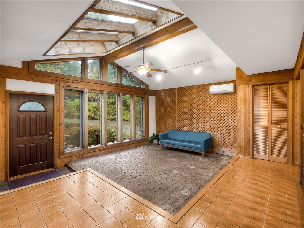 2206 Rimrock Court Southwest Olympia, WA 98512 - Photo 4 of 35 Gallery Image 4