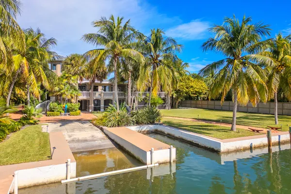 $8,995,000 | 16750 Old State Road 4a, Sugarloaf, FL 33042