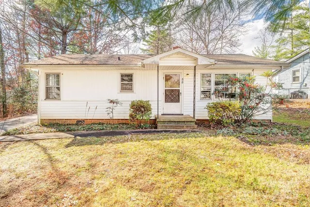 a view of a house with a outdoor space
