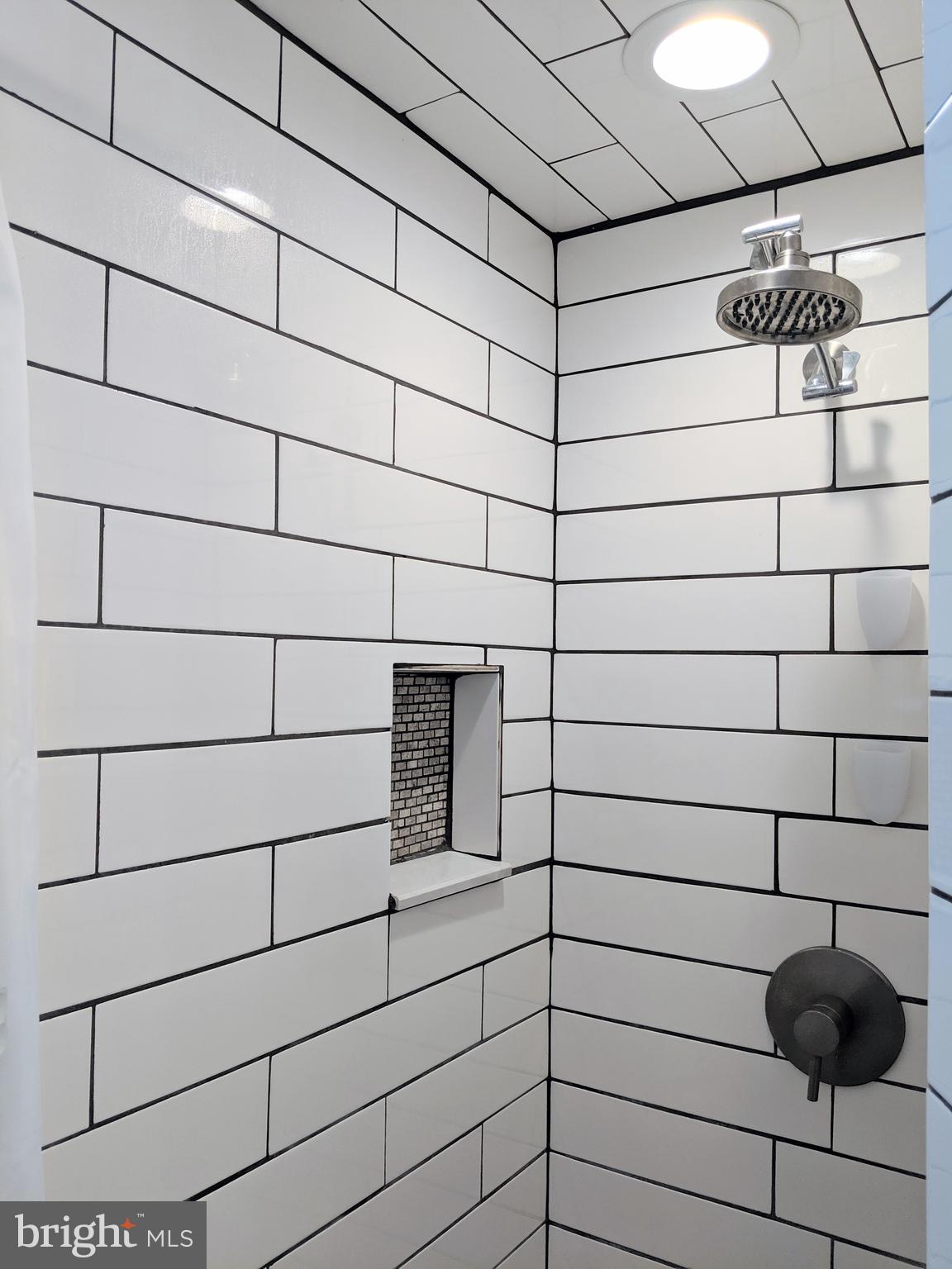 2795 York Rd. Jamison, PA 18929 - Photo 12 of 39 a bathroom with a shower