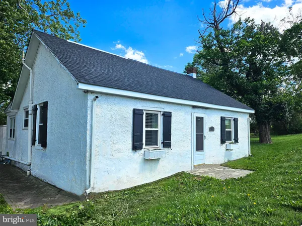 $2,250 | 2795 York Rd., Jamison, PA 18929