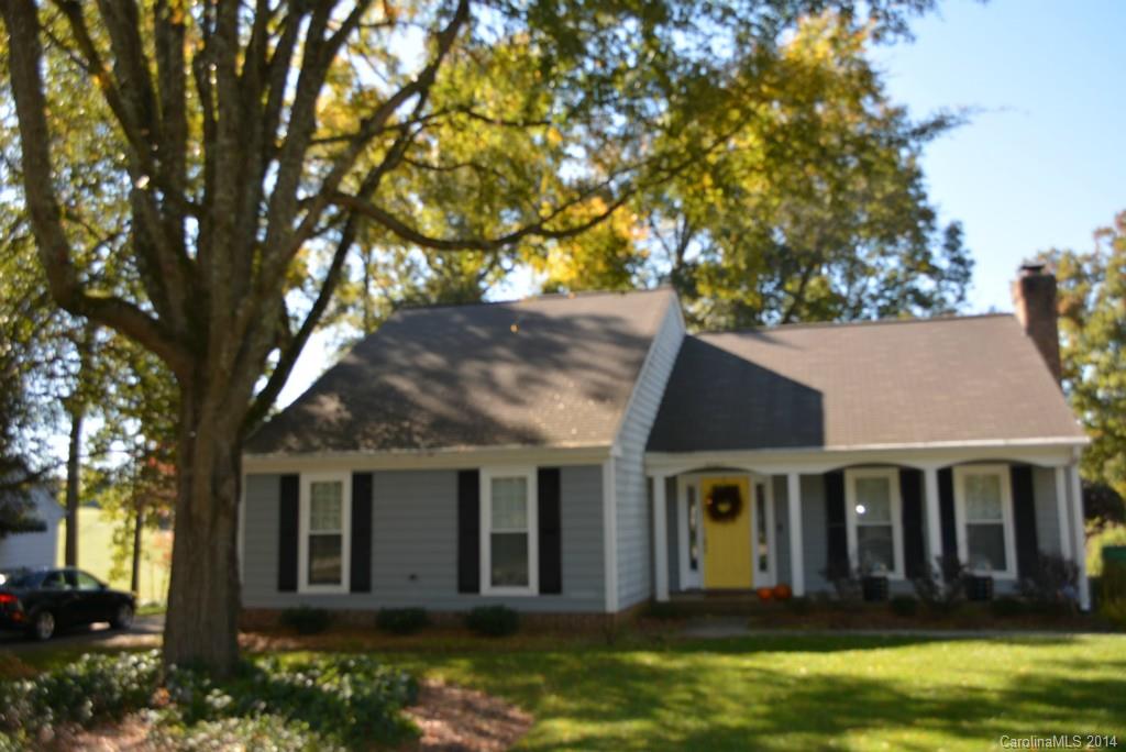 8527 Golf Ridge Drive Charlotte, NC 28277 - Photo 1 of 14 Gallery Image 1