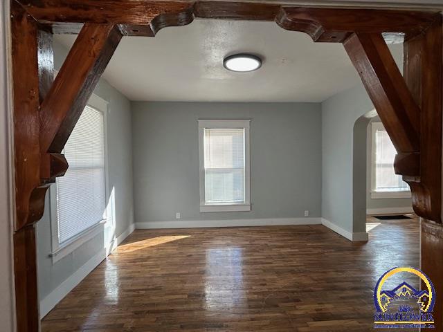 1185 Southwest Clay Street Topeka, KS 66604 - Photo 3 of 21