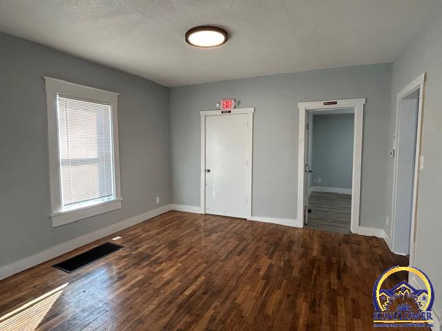 1185 Southwest Clay Street Topeka, KS 66604 - Photo 4 of 21