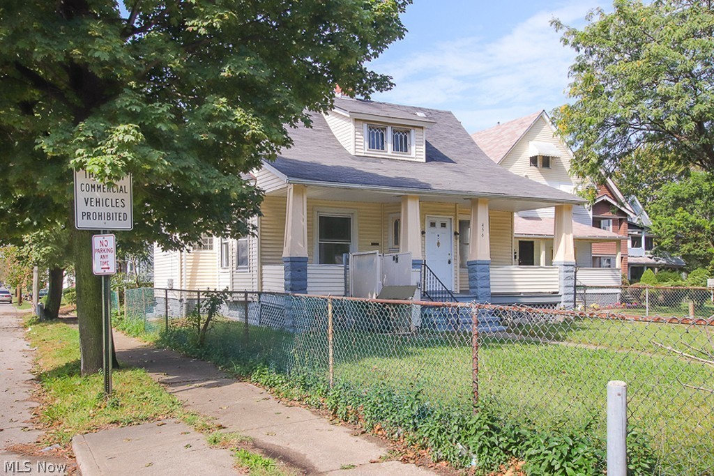 456 Cleveland Road Cleveland, OH 44108 - Photo 2 of 26 Gallery Image 2