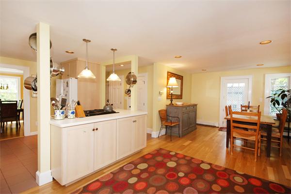 8 Robbins Road Lexington, MA 02421 - Photo 9 of 26