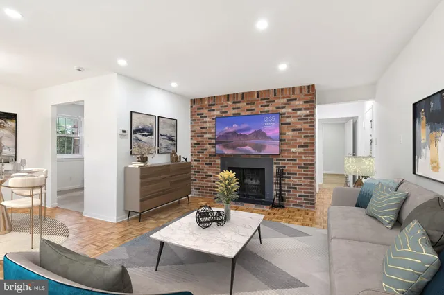 $265,000 | 4000 Gypsy Lane, Unit 529, Philadelphia, PA 19129