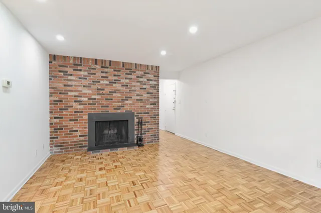 $265,000 | 4000 Gypsy Lane, Unit 529, Philadelphia, PA 19129