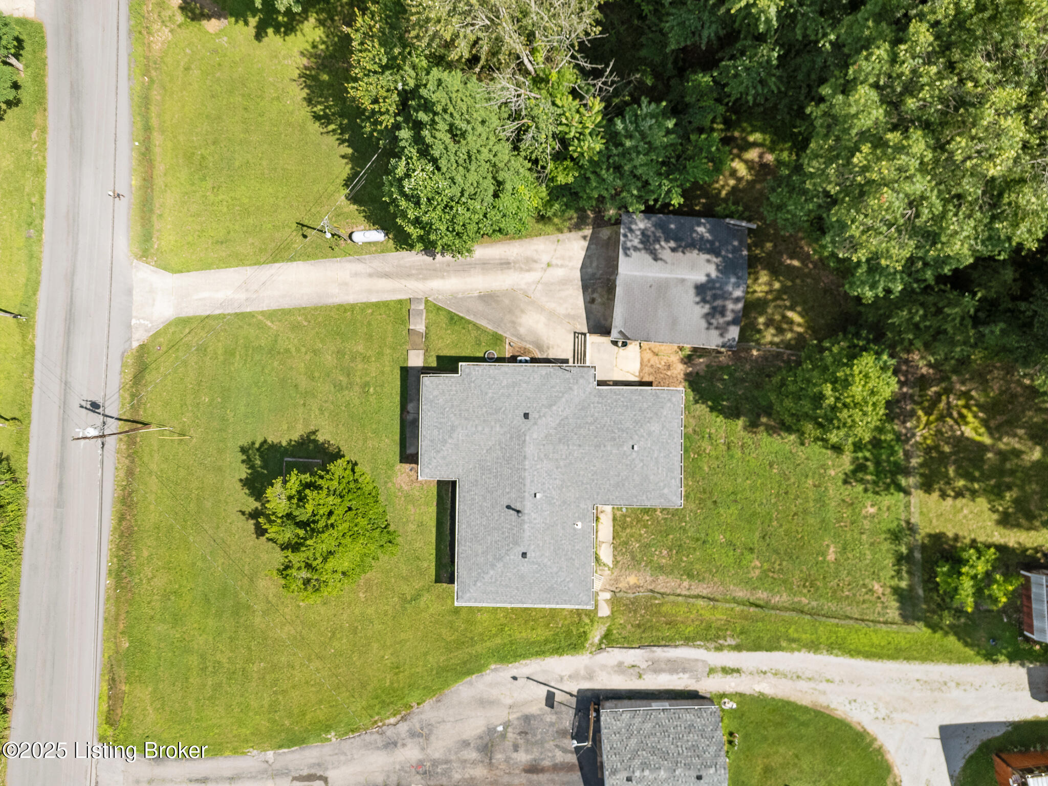 205 Pryor Valley Road Shepherdsville, KY 40165 - Photo 22 of 23 205 Pryor Valley Rd-3