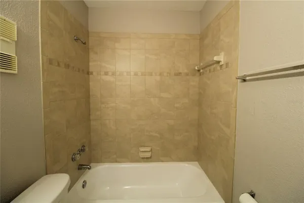 $1,350 | 13731 Juniper Blossom Drive, Unit 201, Tampa, FL 33618