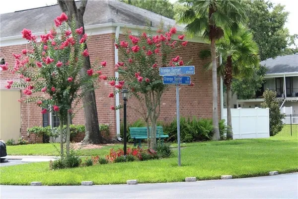 $1,350 | 13731 Juniper Blossom Drive, Unit 201, Tampa, FL 33618