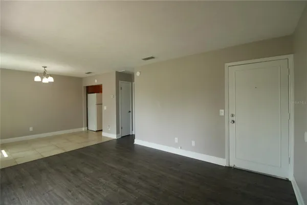 $1,350 | 13731 Juniper Blossom Drive, Unit 201, Tampa, FL 33618